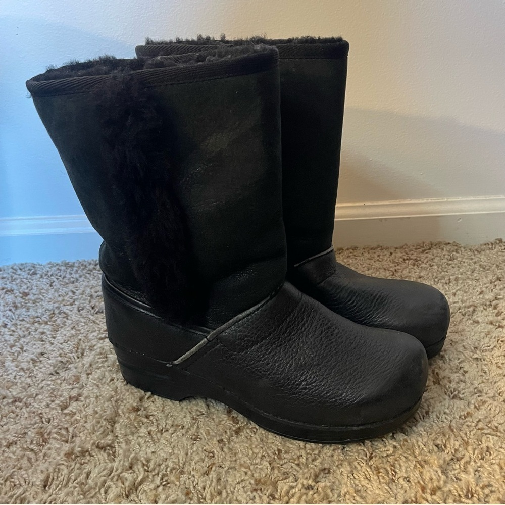 Dansko Black Fur-Lined Women's Clog Boots size 41